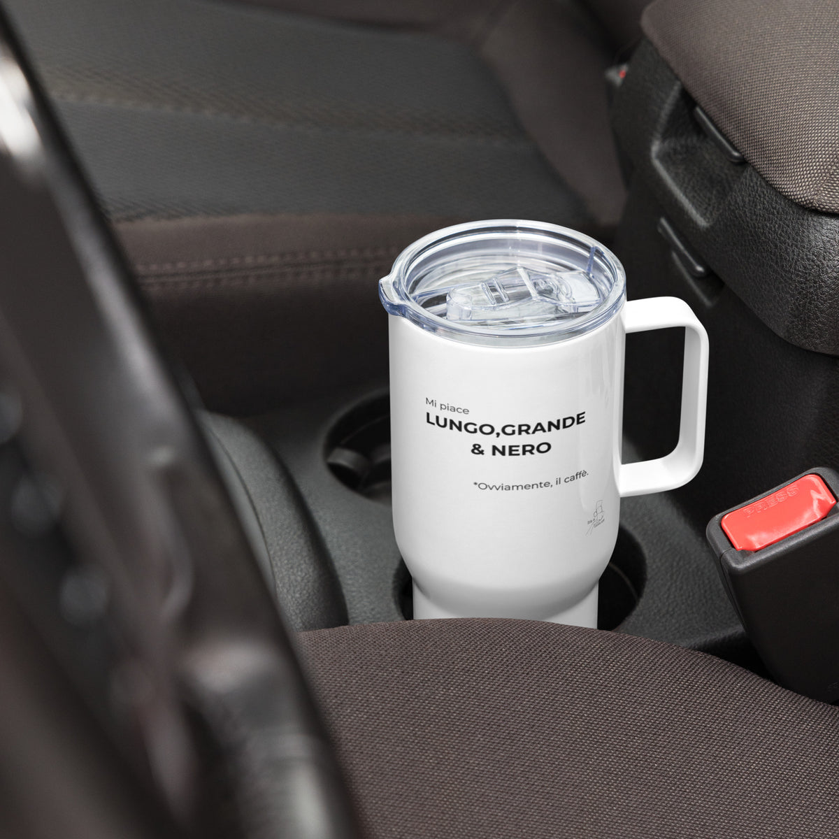 Tazza da viaggio con manico "Mi piace lungo grande & nero. Ovviamente il caffè"